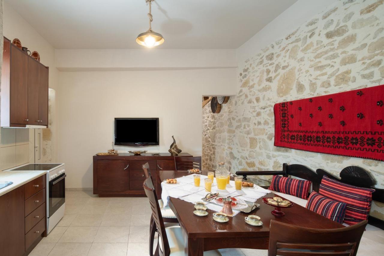Zeus Traditional House Mitropolis  Kültér fotó